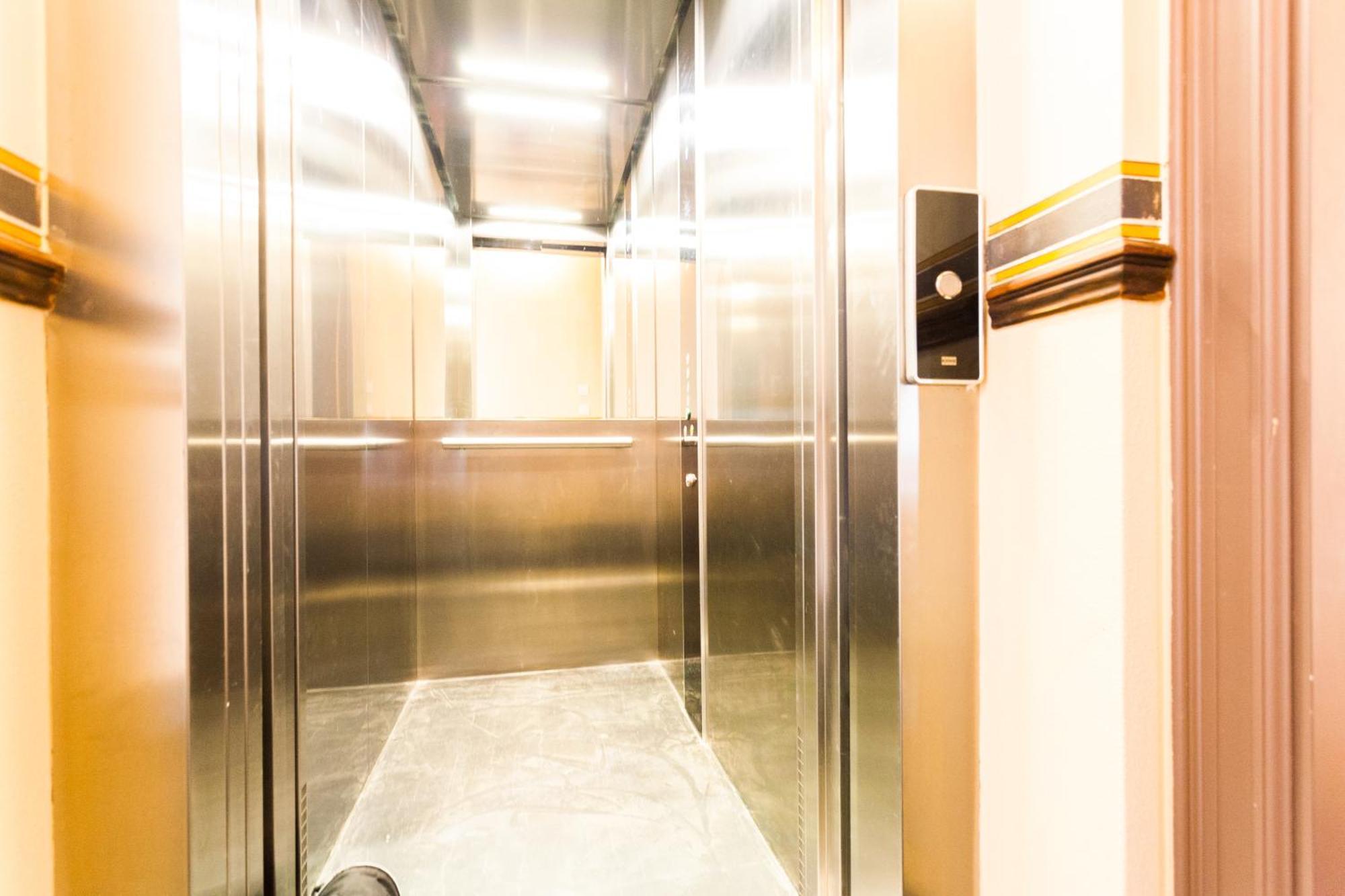 Aptc Downtown Monument4rent Near Checkpoint Charlie Appartement Berlijn